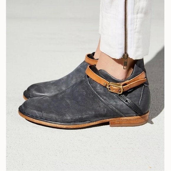 Free People AS 98 Felix Flat Gray Leather Ankle Boot Size 37 Boho - Picture 1 of 8